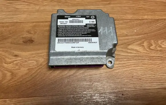 Alfa Romeo 147 Airbag control unit/module 46842421 48050502F 5WK43277
