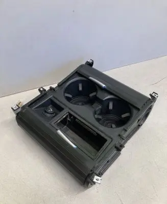 Cup holder front