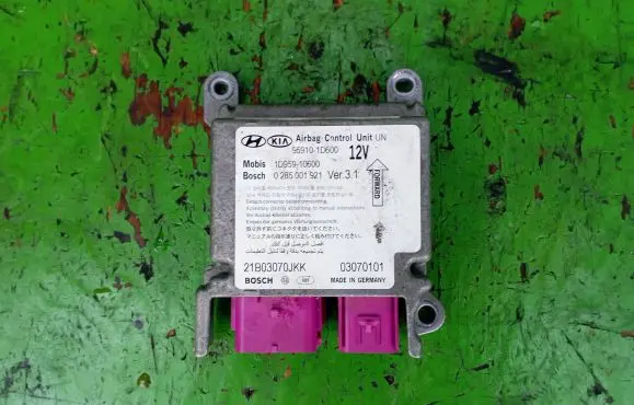 KIA Carens II Airbag control unit/module