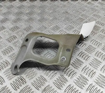 Tesla Model 3 Fender mounting bracket