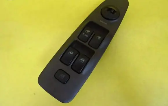 Hyundai Elantra Electric window control switch 621W03580