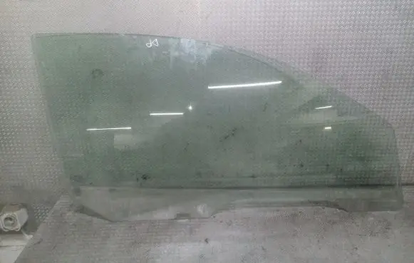 Ford Focus Front door window/glass (coupe) 