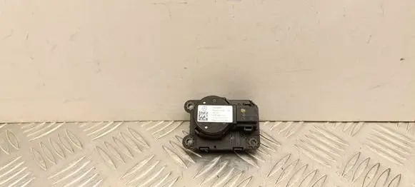 Citroen C4 III e-C4 Air flap motor/actuator 16000458