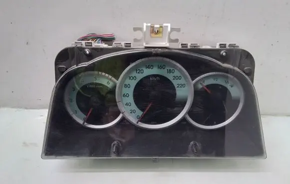 Toyota Corolla Verso E121 Speedometer (instrument cluster) 838000F060