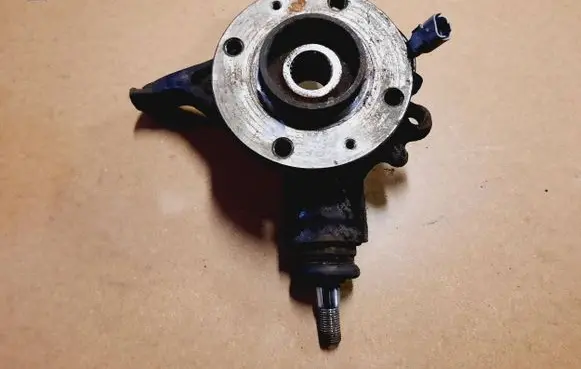 Peugeot 308 Front wheel hub spindle knuckle