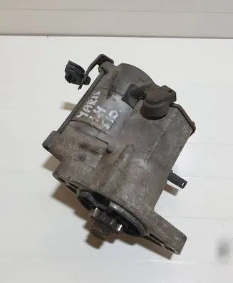 Toyota Yaris Starter motor 2810033050 4280000570
