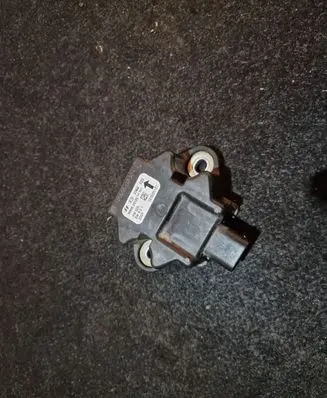 Hyundai Tucson LM ESP acceleration yaw rate sensor 8352494