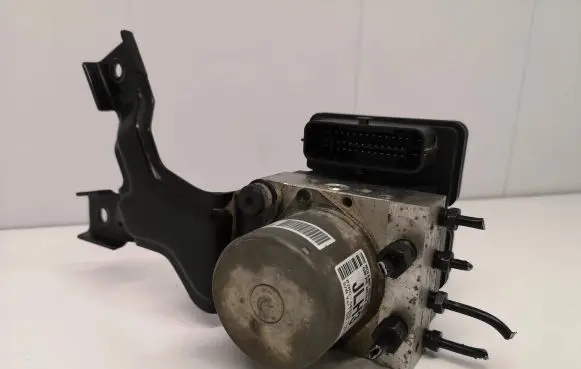 Hyundai i20 (GB IB) ABS Pump C858934550