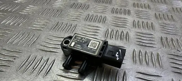 Skoda Octavia Mk3 (5E) Exhaust gas pressure sensor 03N906051B