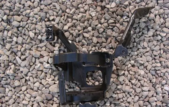 Nissan Almera N16 Power steering pump mounting bracket 