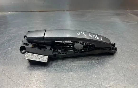 Opel Meriva B Rear door exterior handle