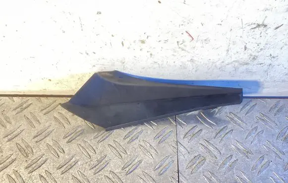 Toyota RAV 4 (XA40) Windshield trim 5386742020