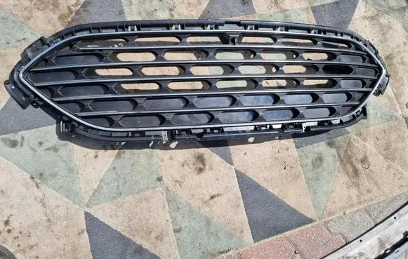 Ford Kuga III Front grill LV4B-8200-GD