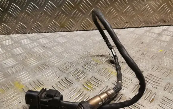 BMW 1 E82 E88 Lambda probe sensor 7569950