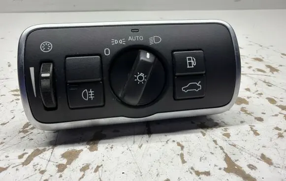 Volvo V60 Light switch 30739448