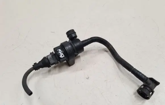 BMW 3 E92 E93 Vacuum valve 7572231 757223401
