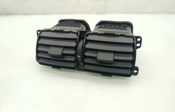 Hyundai Tucson JM Dash center air vent grill U024313800 974102E000