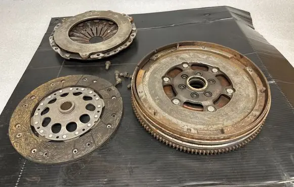 Audi A4 S4 B7 8E 8H Clutch set kit 123025310 323041111