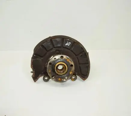Volkswagen Tiguan Front wheel hub