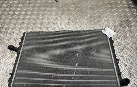 Coolant radiator