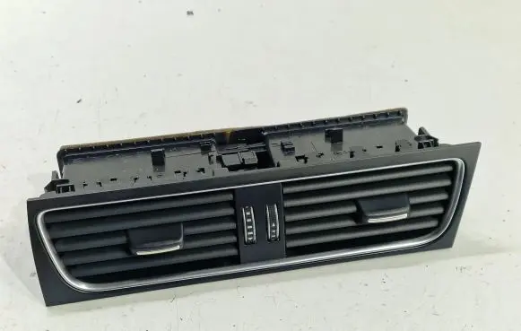 Audi A5 8T 8F Dash center air vent grill 8T2820951D