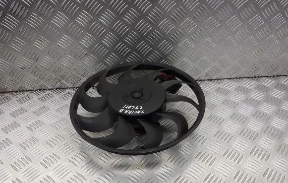 Opel Zafira B Front door blower motor 24467444