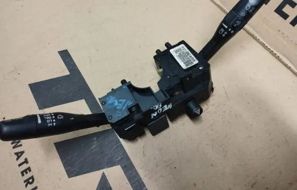 Chrysler Neon II Wiper turn signal indicator stalk/switch 04671864AA