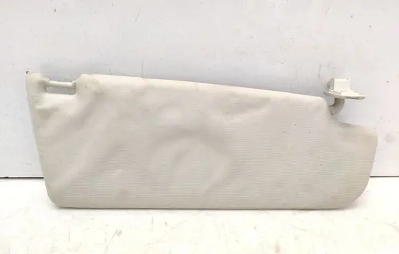 Volkswagen PASSAT CC Sun visor