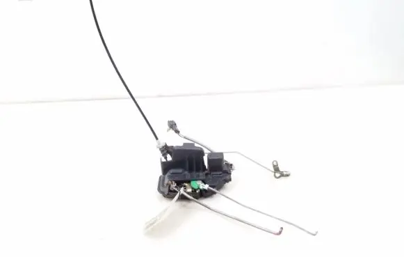 KIA Sorento Front door lock