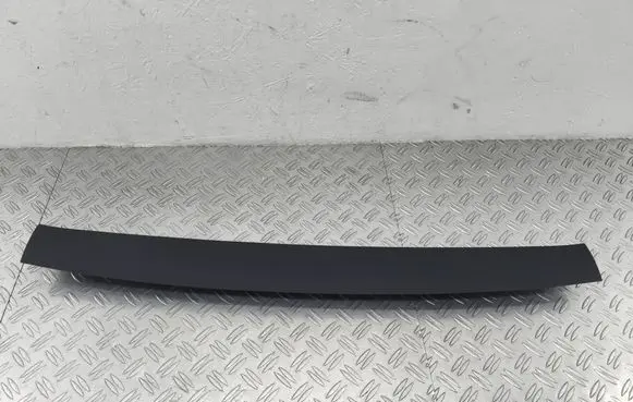 Volkswagen Touran III Tailgate trim 5TA867707A