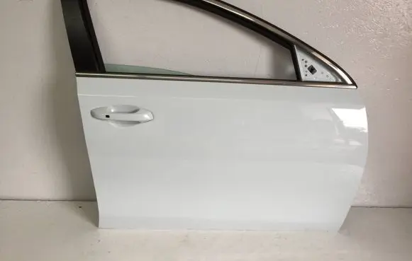 KIA Ceed Front door