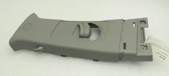 KIA Sportage Seat belt trim 85833F1000 85843F1000