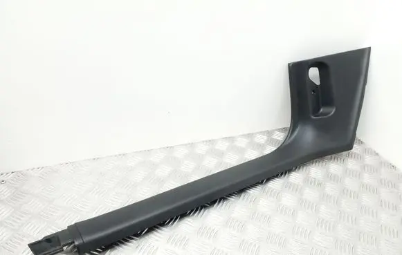 Skoda Octavia Mk2 (1Z) Front sill trim cover 1Z1863483