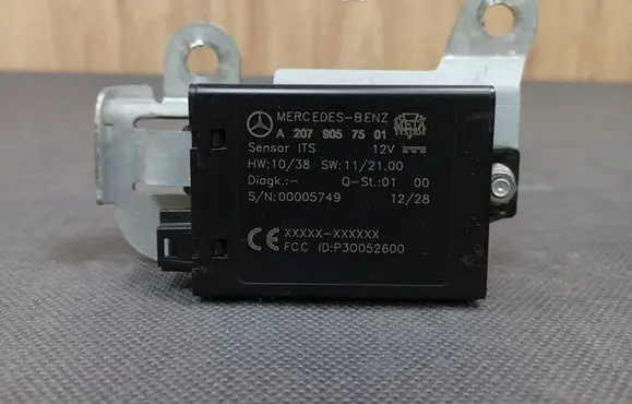 Mercedes-Benz E A207 Camera control unit module 2079057501 A2079057501