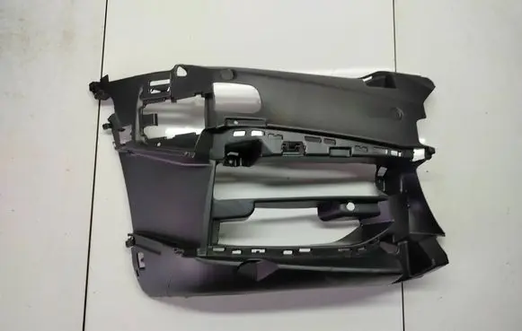 Front bumper mounting bracket