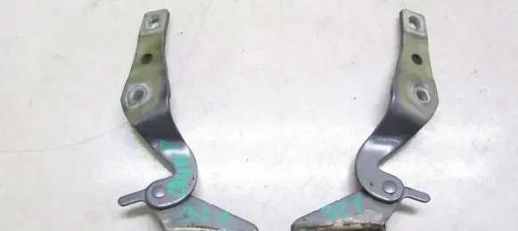 Honda CR-V Tailgate/trunk/boot hinge