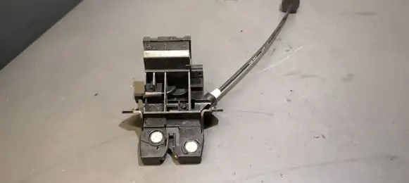 Mercedes-Benz E W211 Loading door lock A1717500085