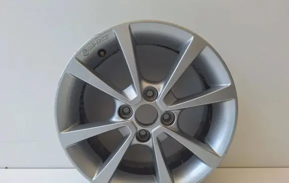 Hyundai i10 R15 alloy rim K7400ADE05