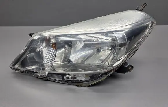 Toyota Yaris Headlight/headlamp 0D79 93710809 E1313140