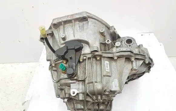 Opel Vivaro Manual 6 speed gearbox PF6040