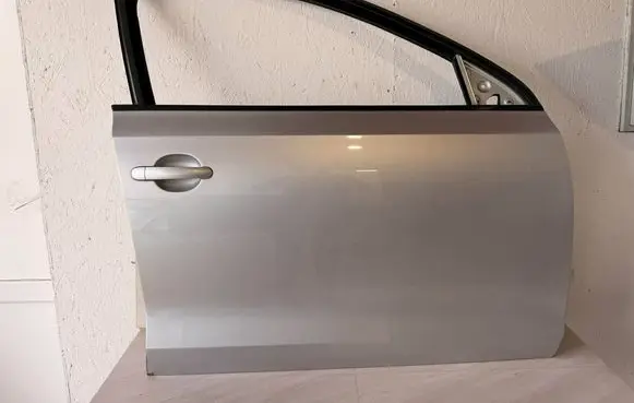 Volkswagen Jetta VI Front door 