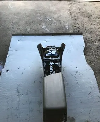 Hyundai Ioniq Center console 23123141321