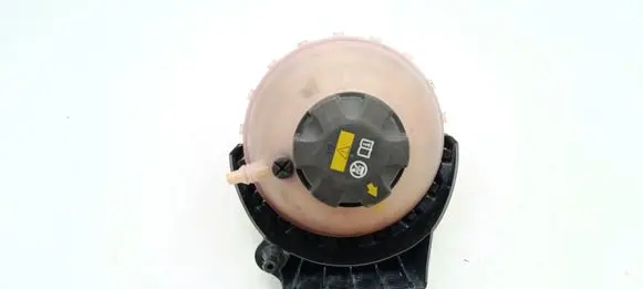 BMW 2 F22 F23 Coolant expansion tank/reservoir 7642158