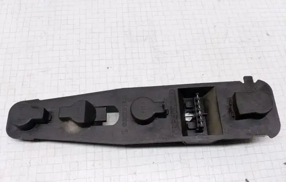 Tail light part