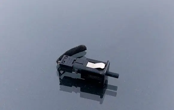BMW 5 E39 Sensor 1388277