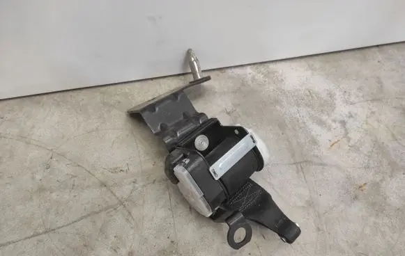 Ford Explorer V Rear seatbelt EB5378611B69DB