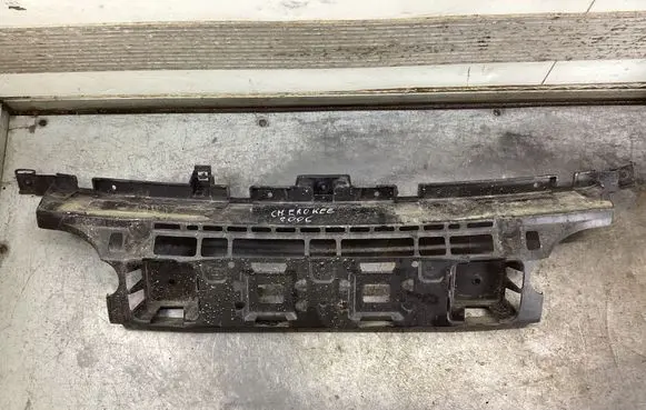 Jeep Grand Cherokee (WK) Front bumper mounting bracket 55156878AD 084562370