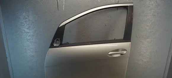 Mercedes-Benz A W169 Front door 