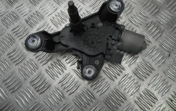 Peugeot 2008 II Wiper motor 9819900080