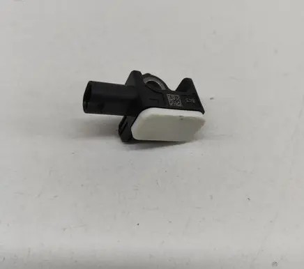 Citroen DS7 Crossback Airbag deployment crash/impact sensor 9813701080